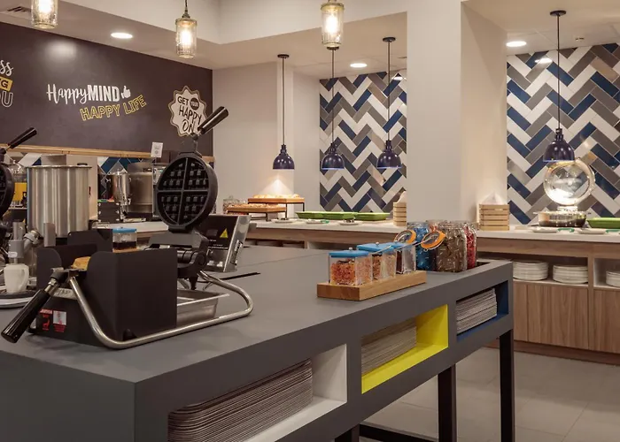 Hampton By Hilton Luton AirportAirport Hotel