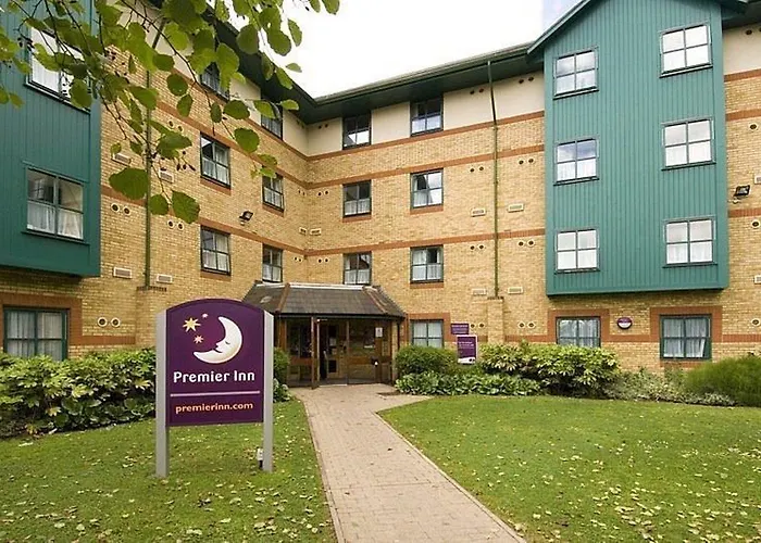 Premier Inn Premier Inn LutonAirport Hotel